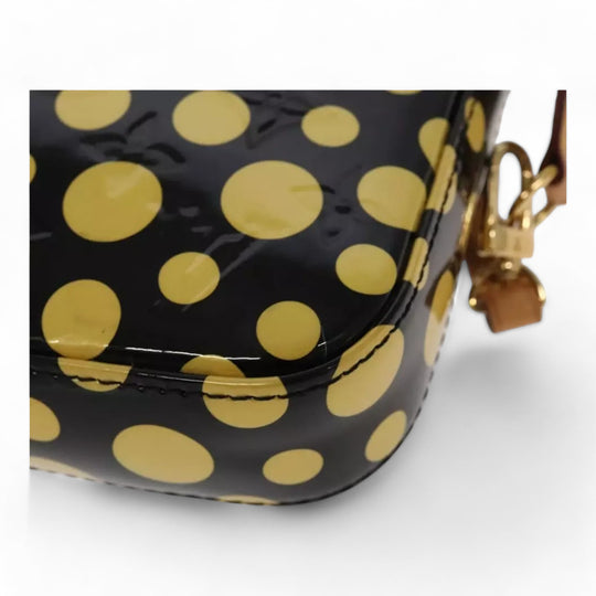 Louis Vuitton Vernis Yayoi Kusama Pochette Accessoires Black Yellow Polka Dot Shoulder Bag Women's Handbag M91427